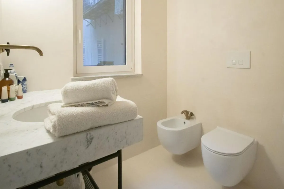 Apartment Boutique Studio At Politeama Palermo